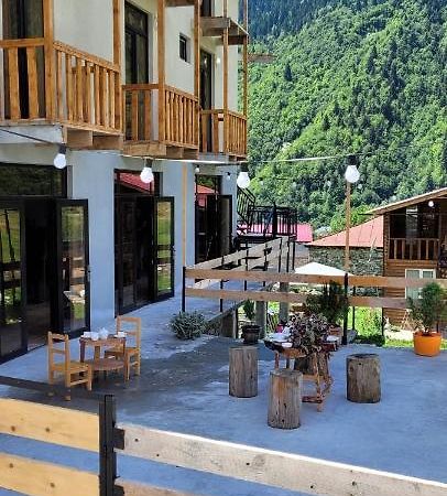 Guest House Guli Mestia Kültér fotó