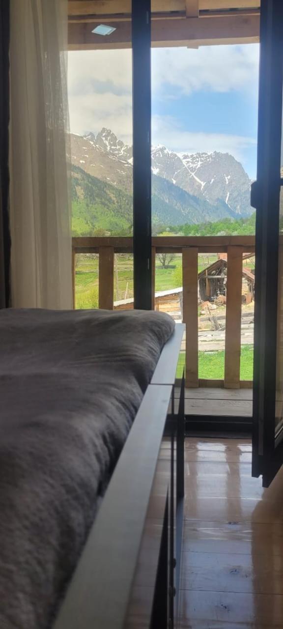 Guest House Guli Mestia Kültér fotó