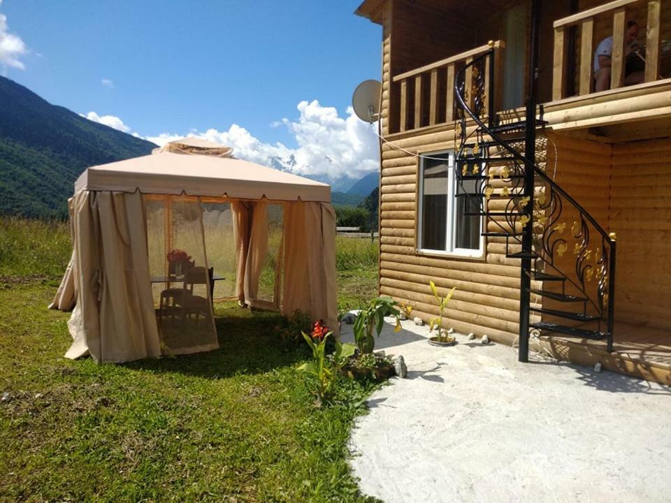 Guest House Guli Mestia Kültér fotó